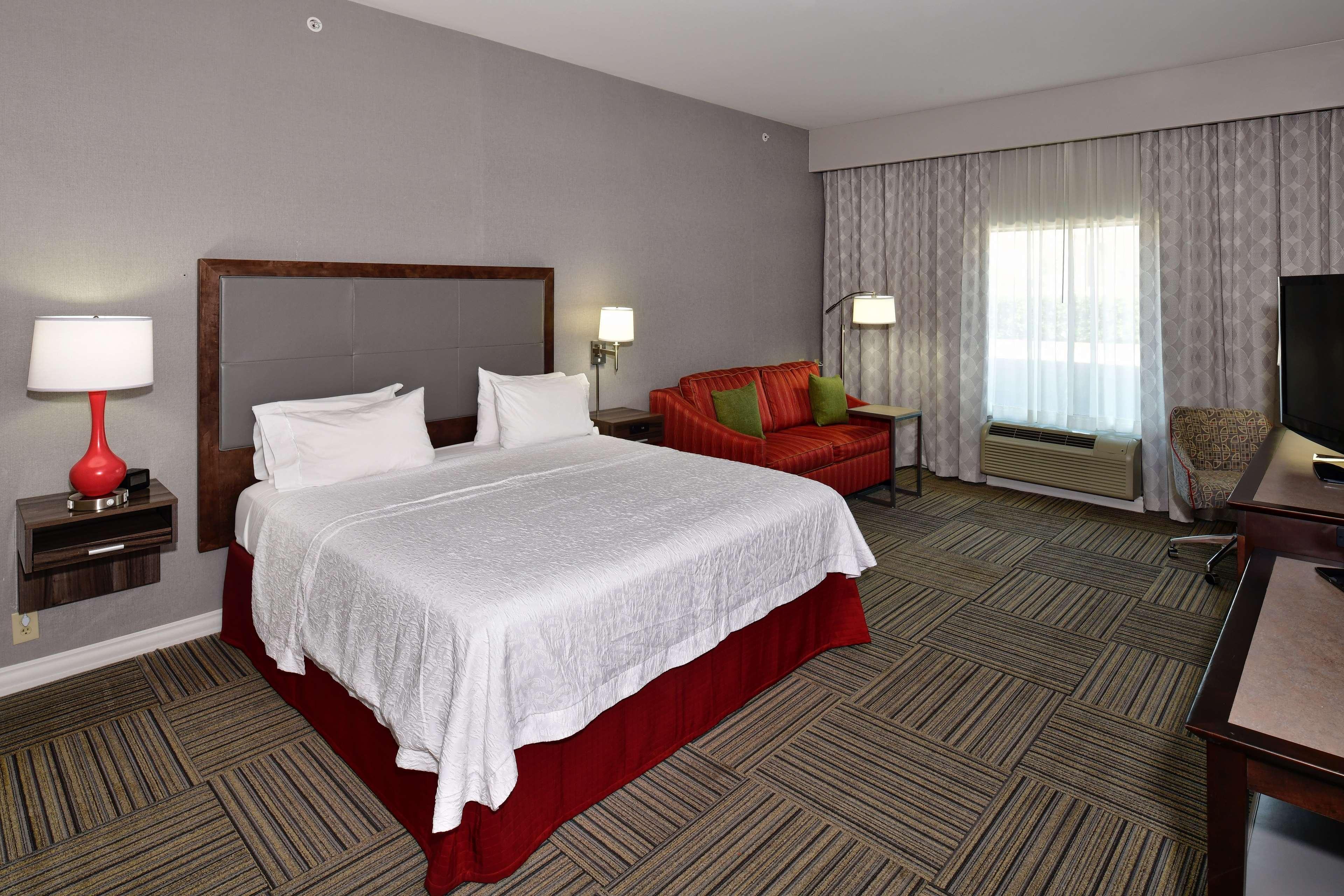 Hampton Inn & Suites Fredericksburg Eksteriør billede