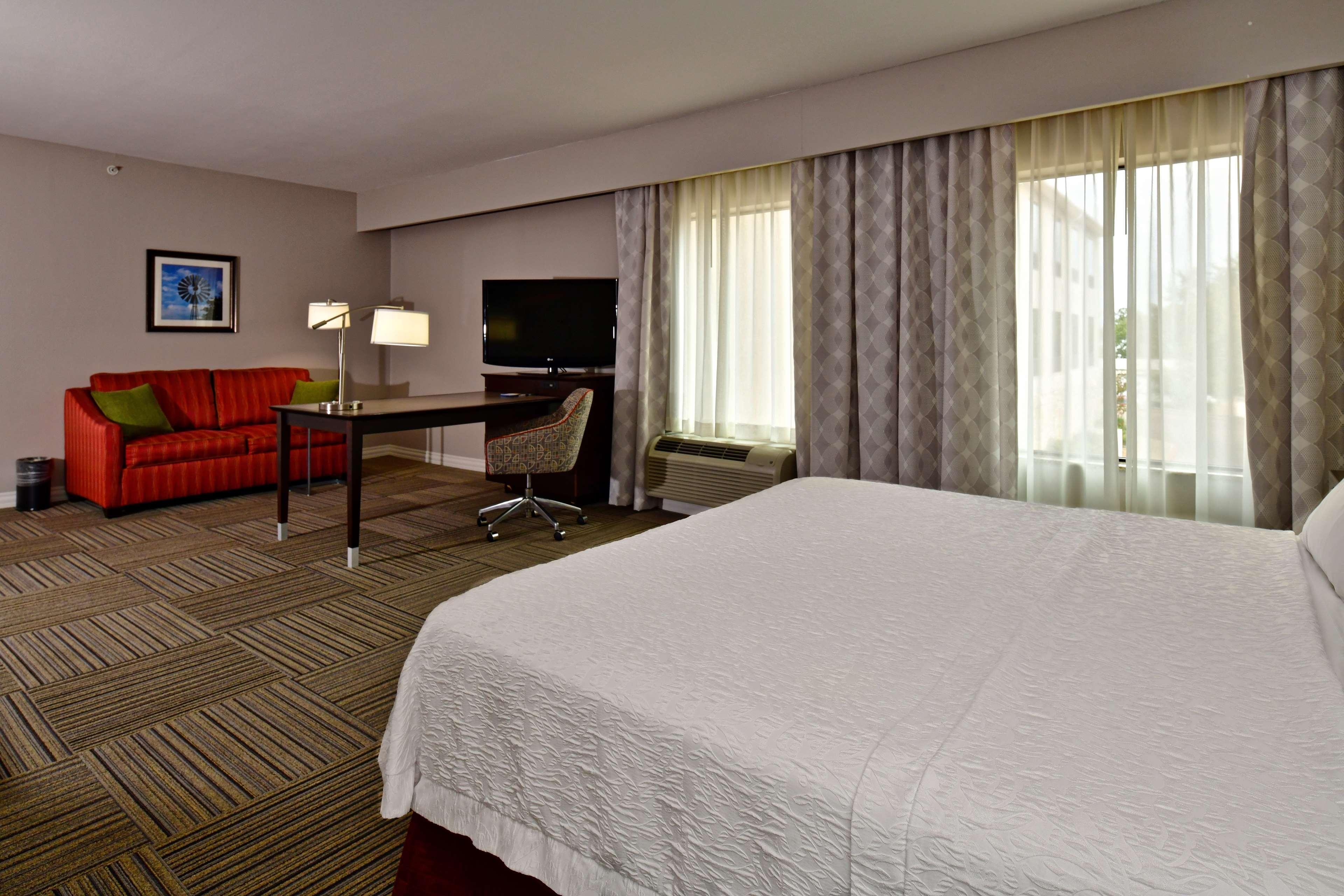 Hampton Inn & Suites Fredericksburg Eksteriør billede