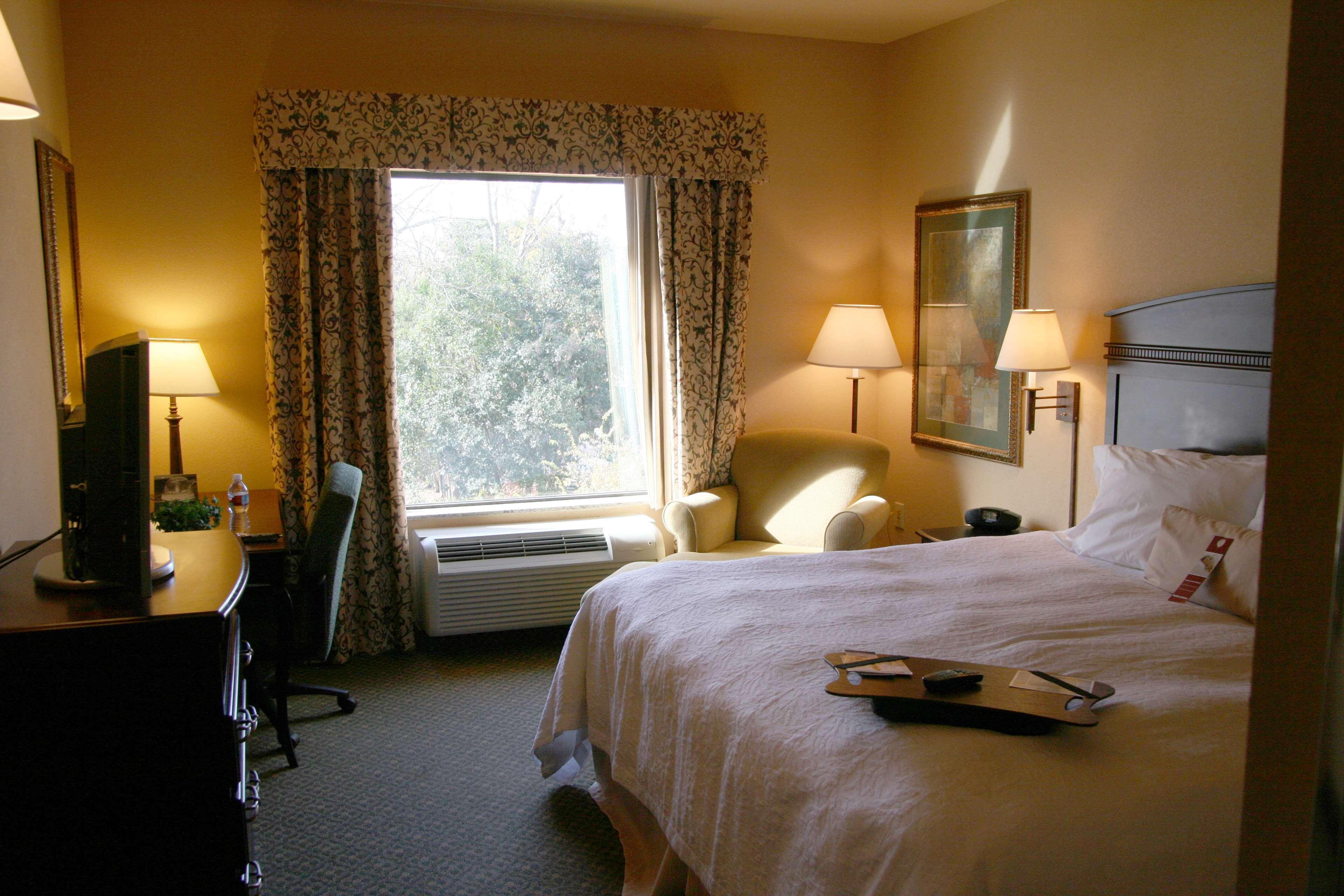 Hampton Inn & Suites Fredericksburg Værelse billede