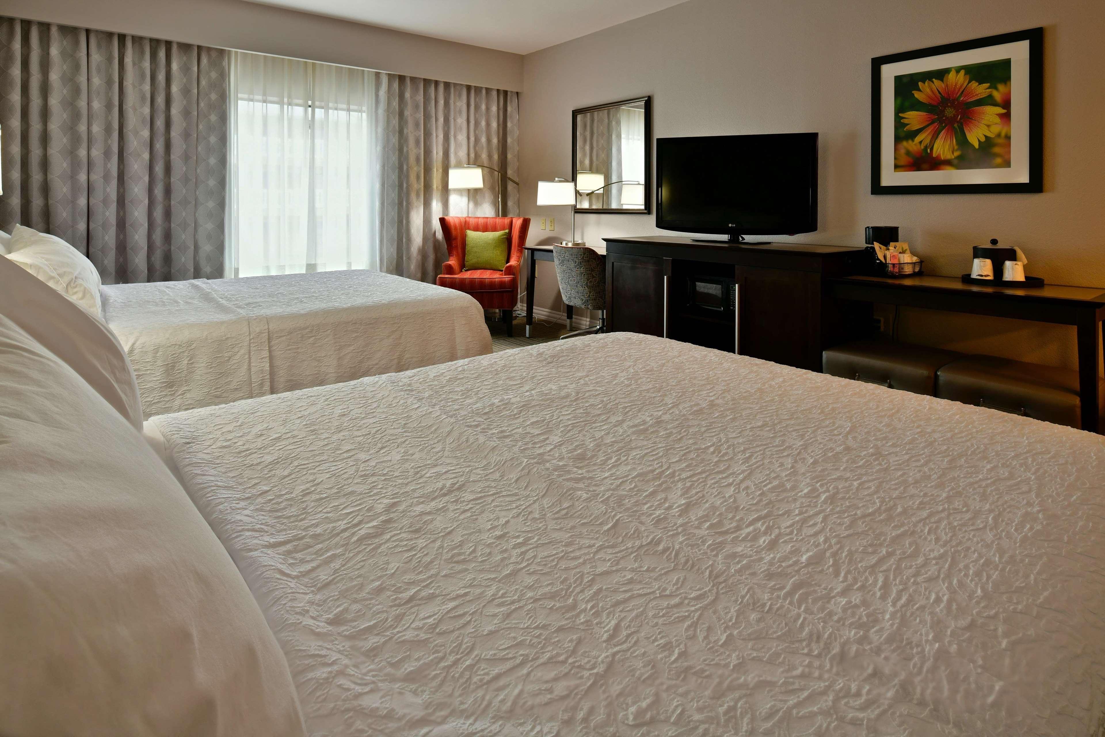 Hampton Inn & Suites Fredericksburg Eksteriør billede