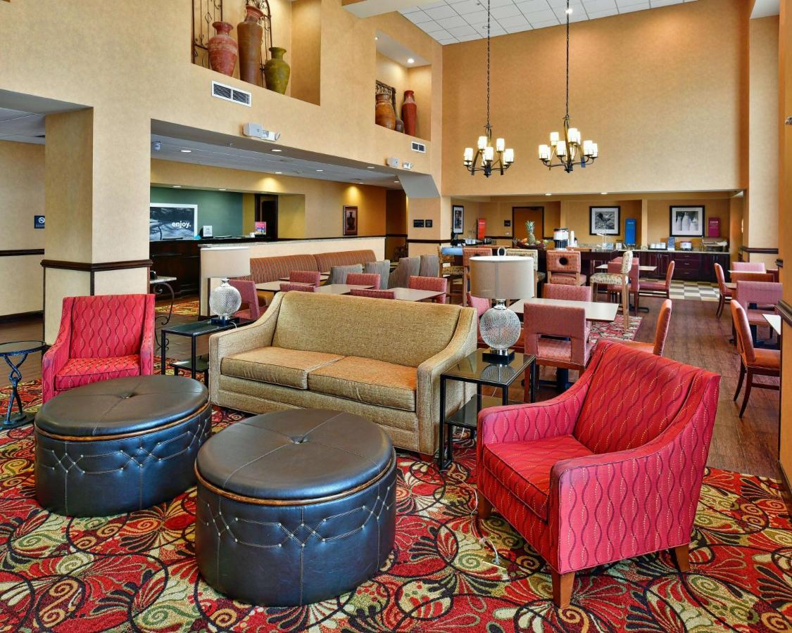 Hampton Inn & Suites Fredericksburg Eksteriør billede